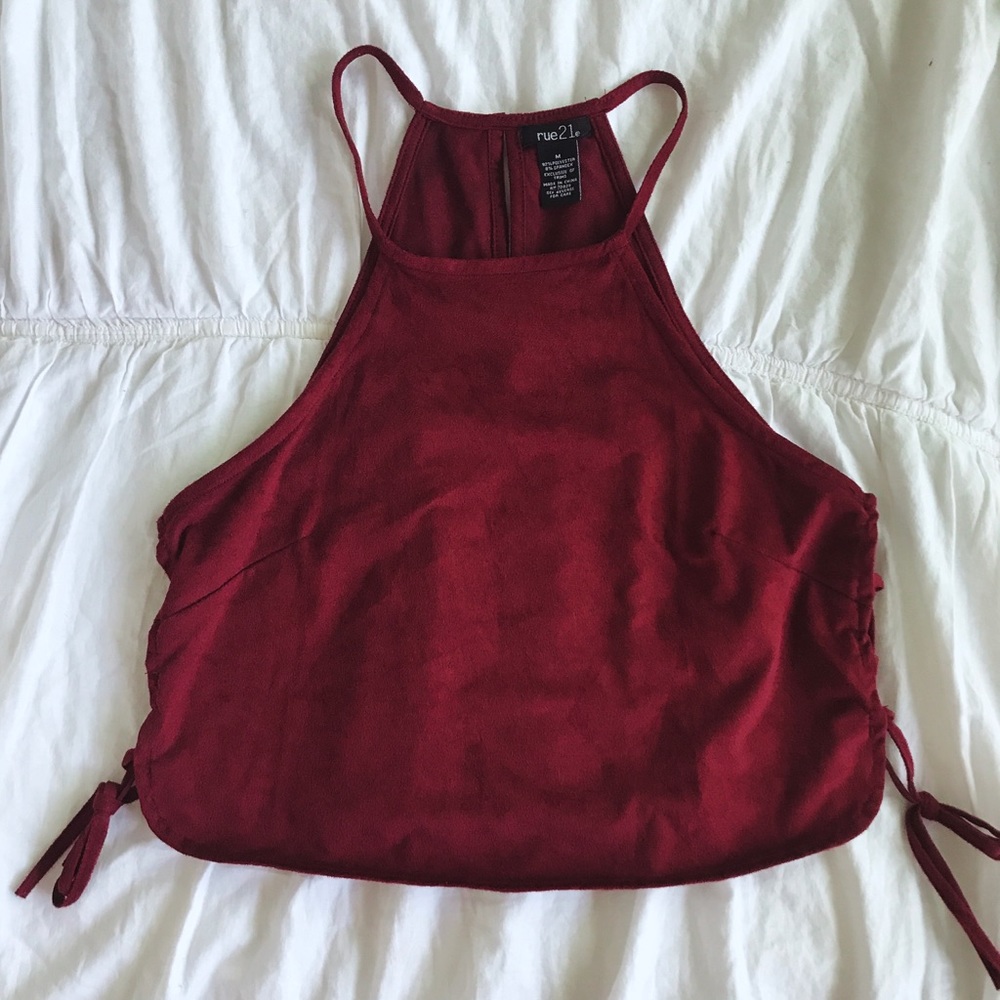 Burgundy crop top!😍😍